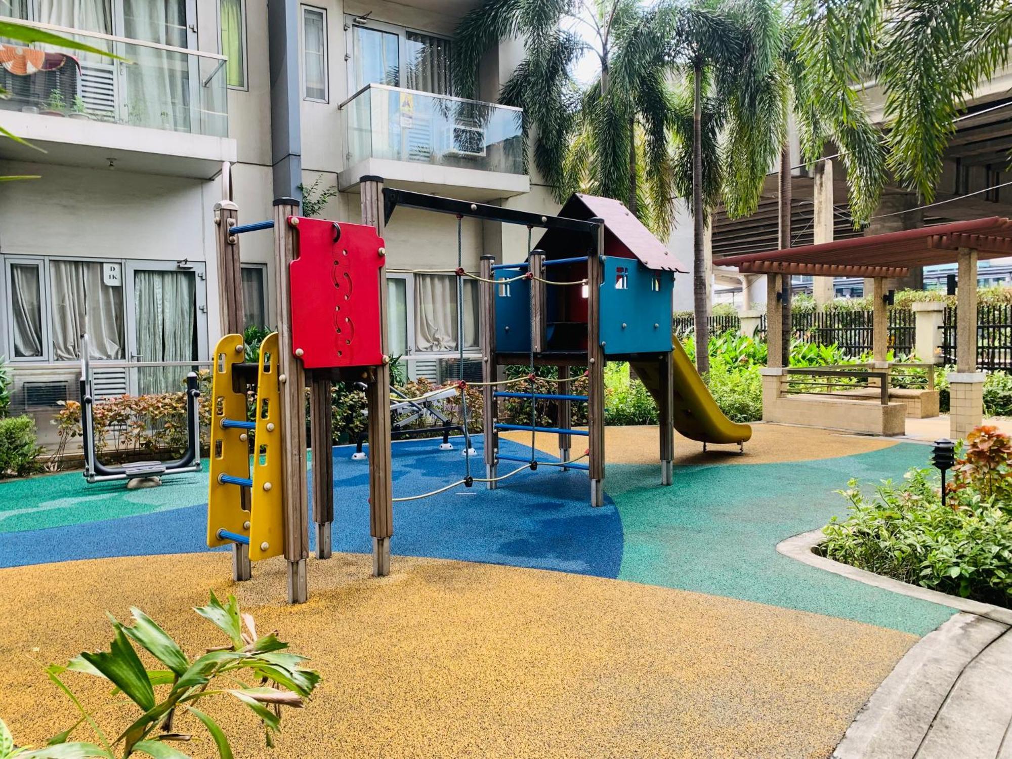 One Palm Tree Villas Condominium - Studio 7Th Fl With Balcony - Across Terminal 3 Airport Pasay Luaran gambar
