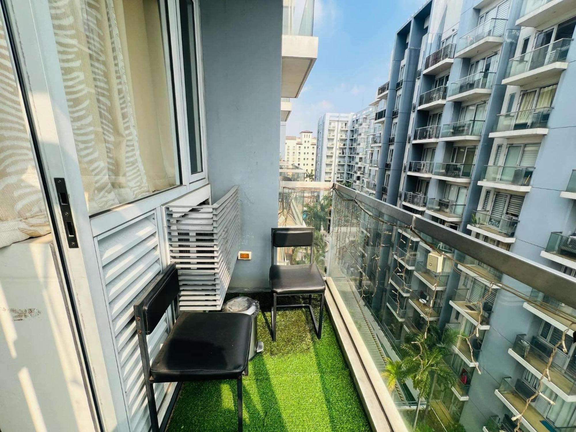 One Palm Tree Villas Condominium - Studio 7Th Fl With Balcony - Across Terminal 3 Airport Pasay Luaran gambar